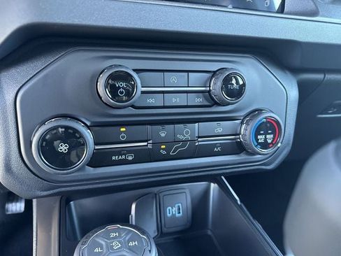 New 2025 Ford Bronco 4-Door w/ Sasquatch Package image 18