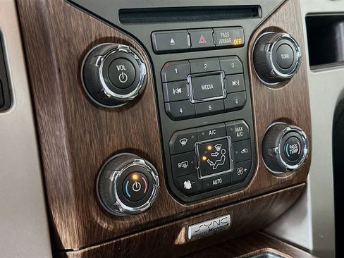 Used 2014 Ford F150 Lariat w/ Equipment Group 502A Luxury image 18