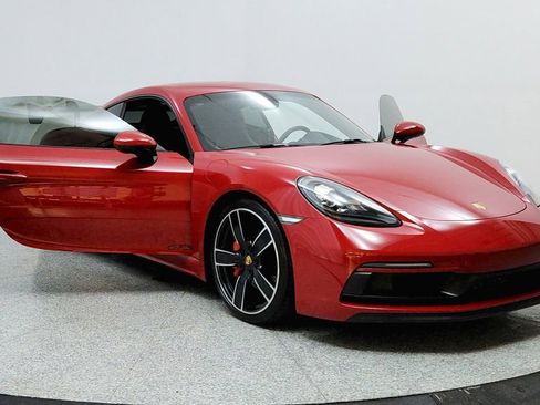 Used 2018 Porsche 718 Cayman GTS image 12