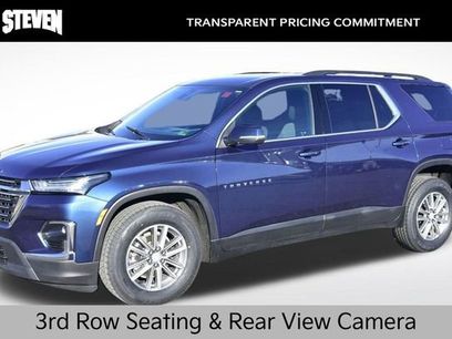 Used 2023 Chevrolet Traverse LT
