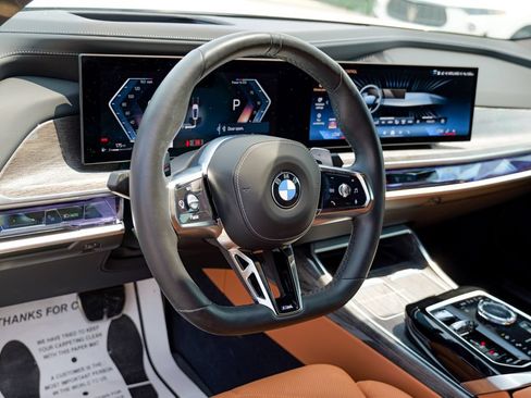 Used 2024 BMW 740i xDrive w/ Premium Package 2 AWD/4WD image 20