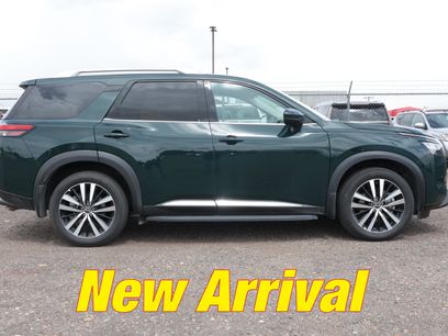 Used 2025 Nissan Pathfinder Platinum