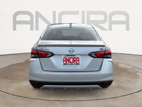 New 2025 Nissan Versa SR w/ Trunk Package image 9