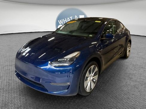 Used 2023 Tesla Model Y Long Range AWD/4WD image 8