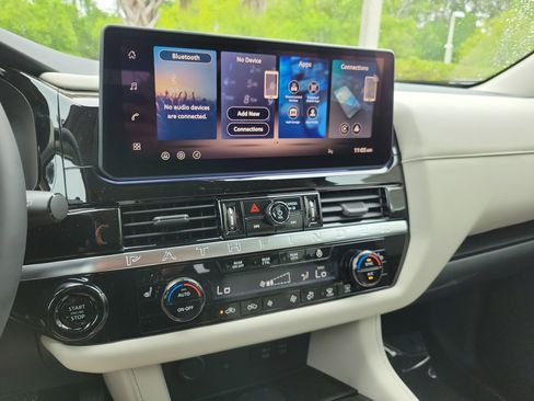 New 2026 Nissan Pathfinder SL FWD image 28