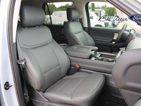 New 2026 Ford Expedition Max Active RWD image 7
