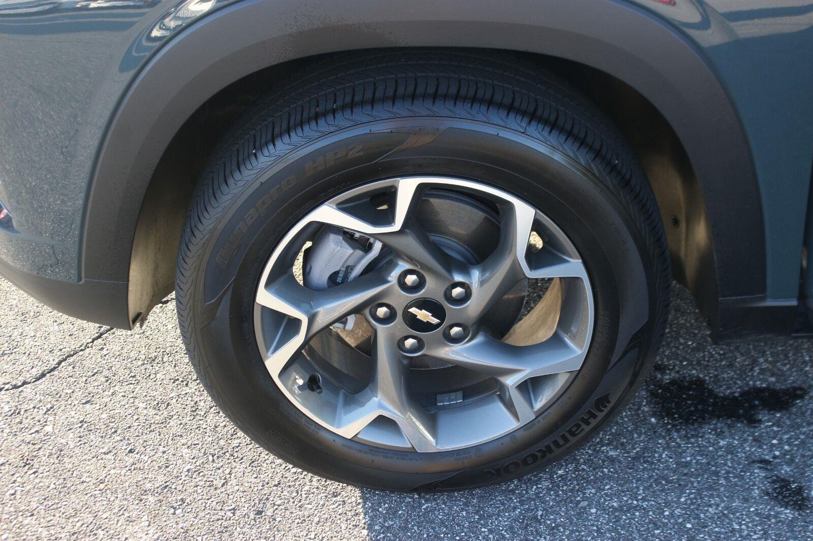 Used 2026 Chevrolet Trax LT w/ Driver Confidence Package FWD image 37