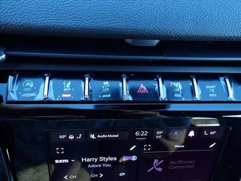 New 2025 Jeep Grand Cherokee Altitude image 21