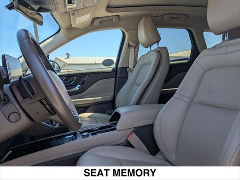 Certified 2022 Lincoln Corsair Reserve w/ Rear Removable Package Tray FWD image 21