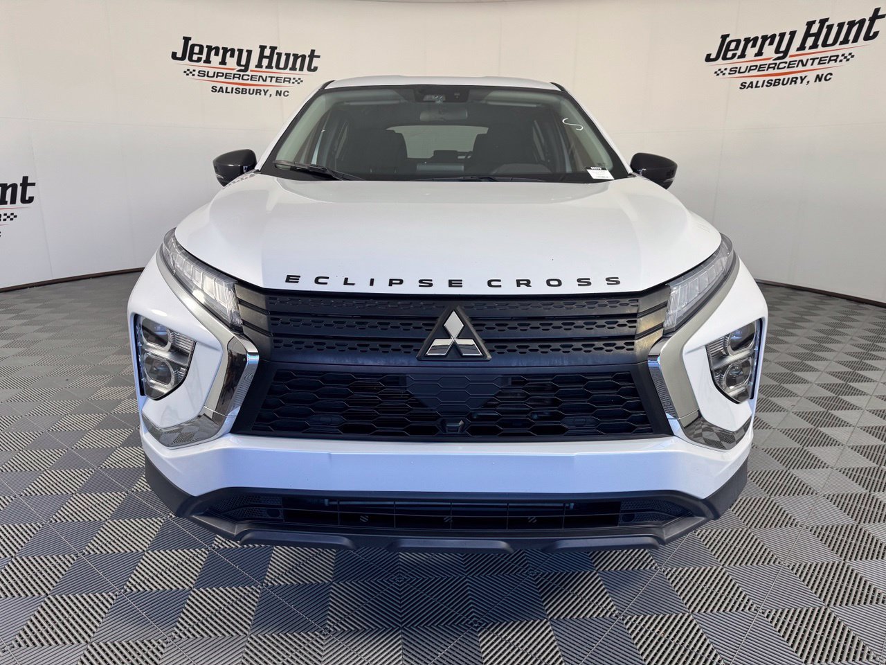Used 2023 Mitsubishi Eclipse Cross LE AWD/4WD image 5