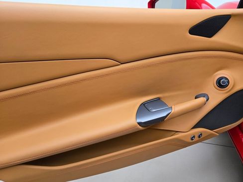 Used 2017 Ferrari 488 Spider RWD image 27