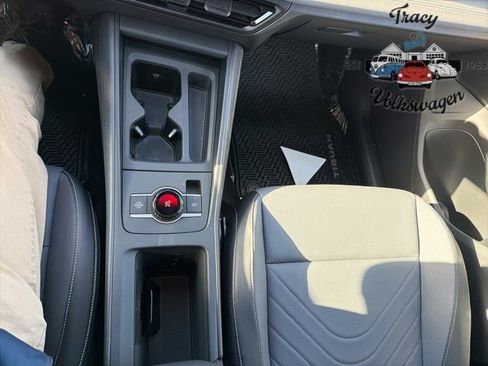 New 2026 Volkswagen Tiguan SE image 12