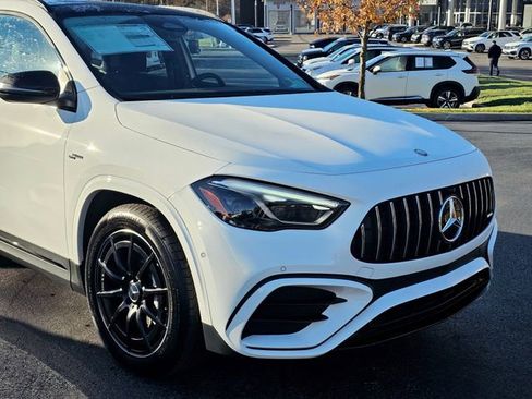 New 2025 Mercedes-Benz GLA 35 AMG 4MATIC image 2