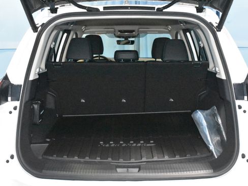 New 2026 Nissan Rogue SV AWD/4WD image 25