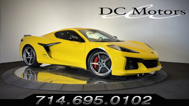 Used 2025 Chevrolet Corvette E-Ray w/ Stealth Interior Trim Package AWD/4WD image 1