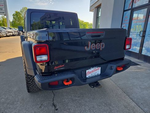 Used 2023 Jeep Gladiator Mojave w/ Cold Weather Group AWD/4WD image 9