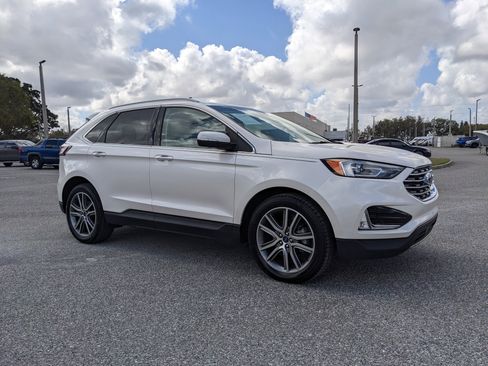 Used 2019 Ford Edge Titanium image 9