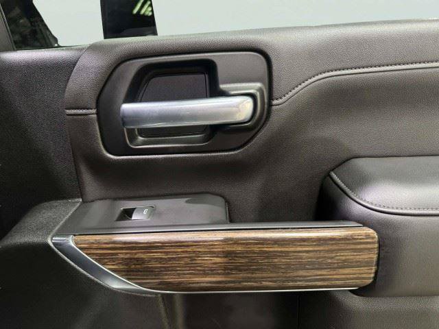Used 2020 Chevrolet Silverado 2500 High Country w/ Technology Package AWD/4WD image 34