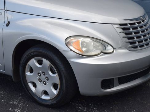 Used 2006 Chrysler PT Cruiser Touring FWD image 16