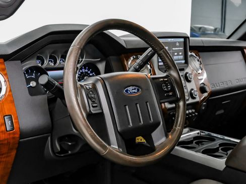 Used 2016 Ford F250 King Ranch w/ FX4 Off-Road Package AWD/4WD image 19