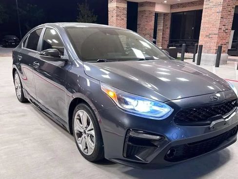 Used 2021 Kia Forte GT w/ GT2 Package FWD image 2