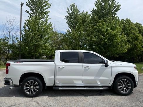 Used 2020 Chevrolet Silverado 1500 LT w/ All-Star Edition AWD/4WD image 2