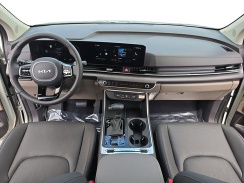 New 2026 Kia Carnival SX image 9