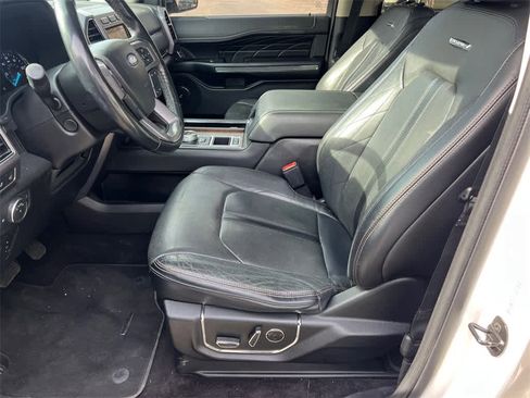 Used 2019 Ford Expedition Platinum image 10
