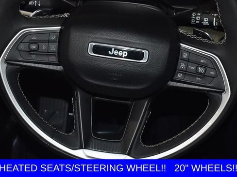 Used 2023 Jeep Grand Cherokee Altitude AWD/4WD image 21