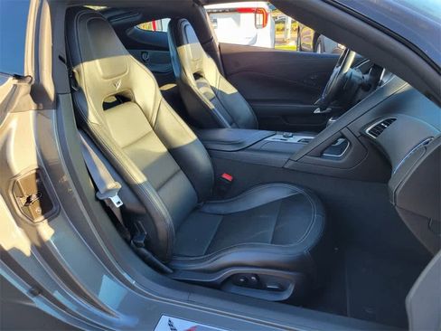 Used 2016 Chevrolet Corvette Stingray Coupe w/ 2LT Preferred Equipment Group image 13