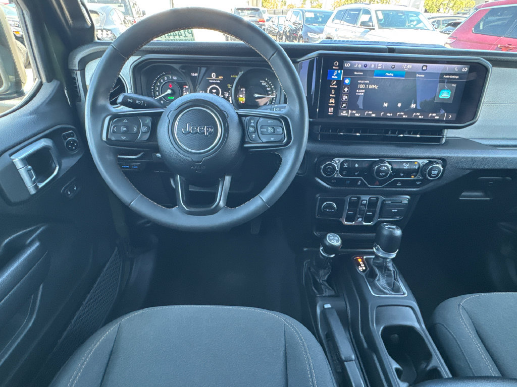 Certified 2024 Jeep Wrangler Unlimited w/ Convenience Group AWD/4WD image 21