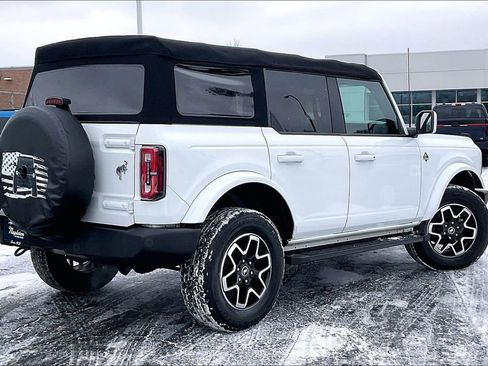 Used 2022 Ford Bronco Outer Banks AWD/4WD image 12