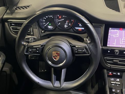 Used 2022 Porsche Macan GTS AWD/4WD image 19