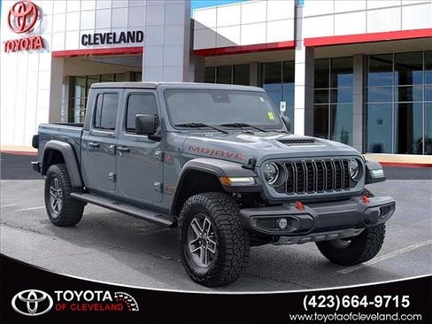 Used 2024 Jeep Gladiator Mojave w/ Safety Group AWD/4WD image 1