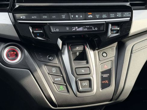 Certified 2026 Honda Odyssey EX-L image 16