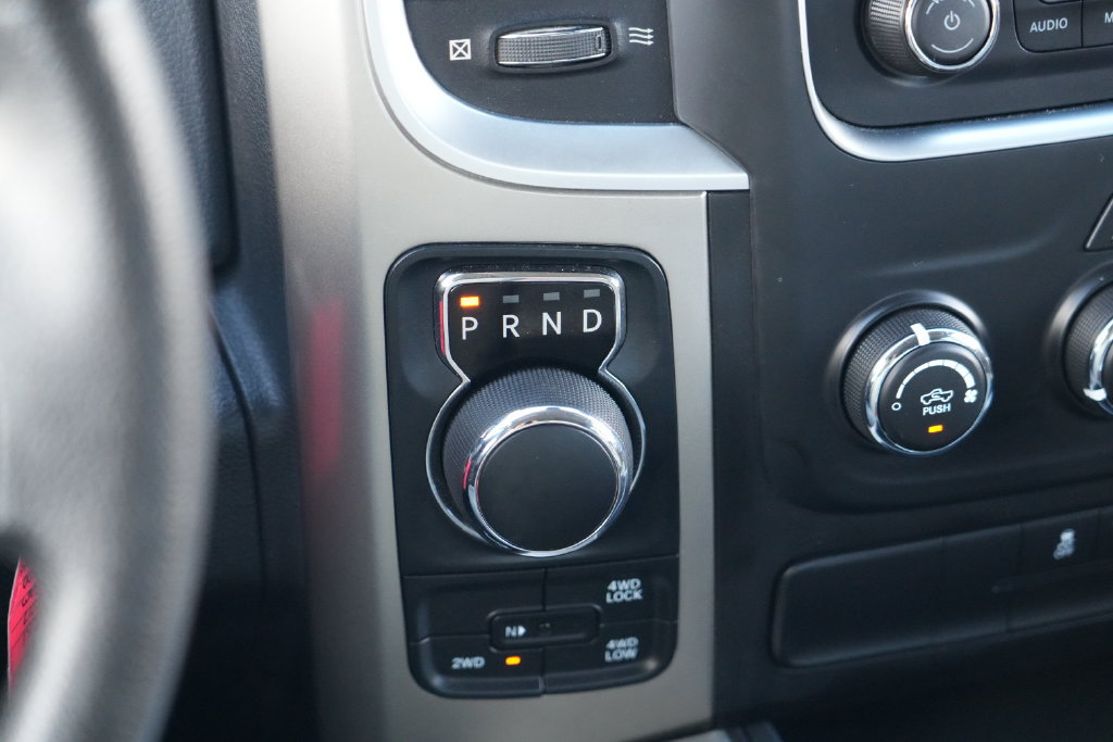 Used 2017 RAM 1500 Express AWD/4WD image 23