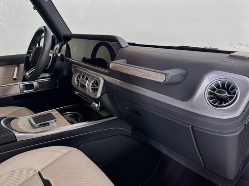 Used 2026 Mercedes-Benz G 63 AMG 4MATIC image 32
