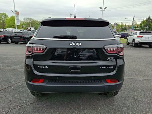 Certified 2022 Jeep Compass Limited AWD/4WD image 7