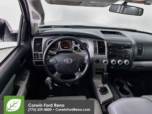 Used 2013 Toyota Sequoia SR5 AWD/4WD image 21