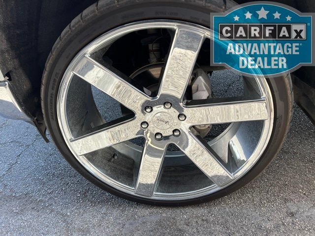 Used 2023 Chevrolet Silverado 1500 LTZ AWD/4WD image 6