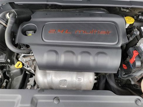 Certified 2022 Jeep Compass Limited image 40