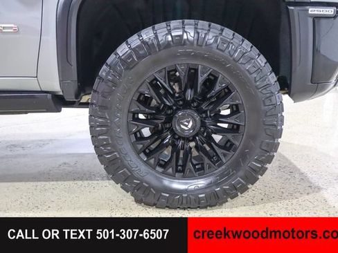 Used 2024 GMC Sierra 2500 AT4X AWD/4WD image 17