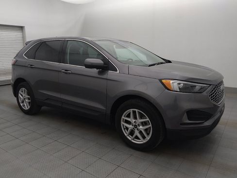 Used 2023 Ford Edge SEL image 11