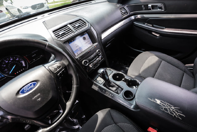 Used 2019 Ford Explorer XLT w/ Equipment Group 201A FWD image 22