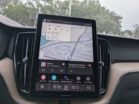 New 2026 Volvo XC60 B5 Plus w/ Protection Package Premier image 29