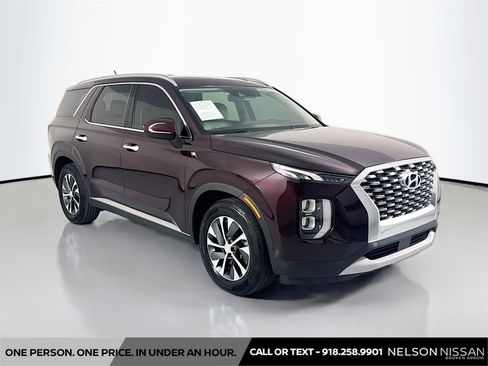Used 2020 Hyundai Palisade SEL FWD image 3