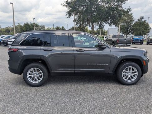 New 2025 Jeep Grand Cherokee Laredo X w/ Luxury Tech Group I image 31