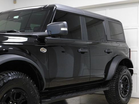 Used 2024 Ford Bronco Wildtrak image 23