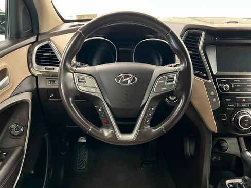 Used 2017 Hyundai Santa Fe Sport image 13