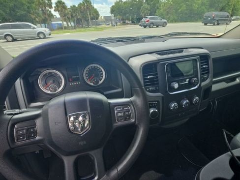 Used 2018 RAM 1500 Express RWD image 11